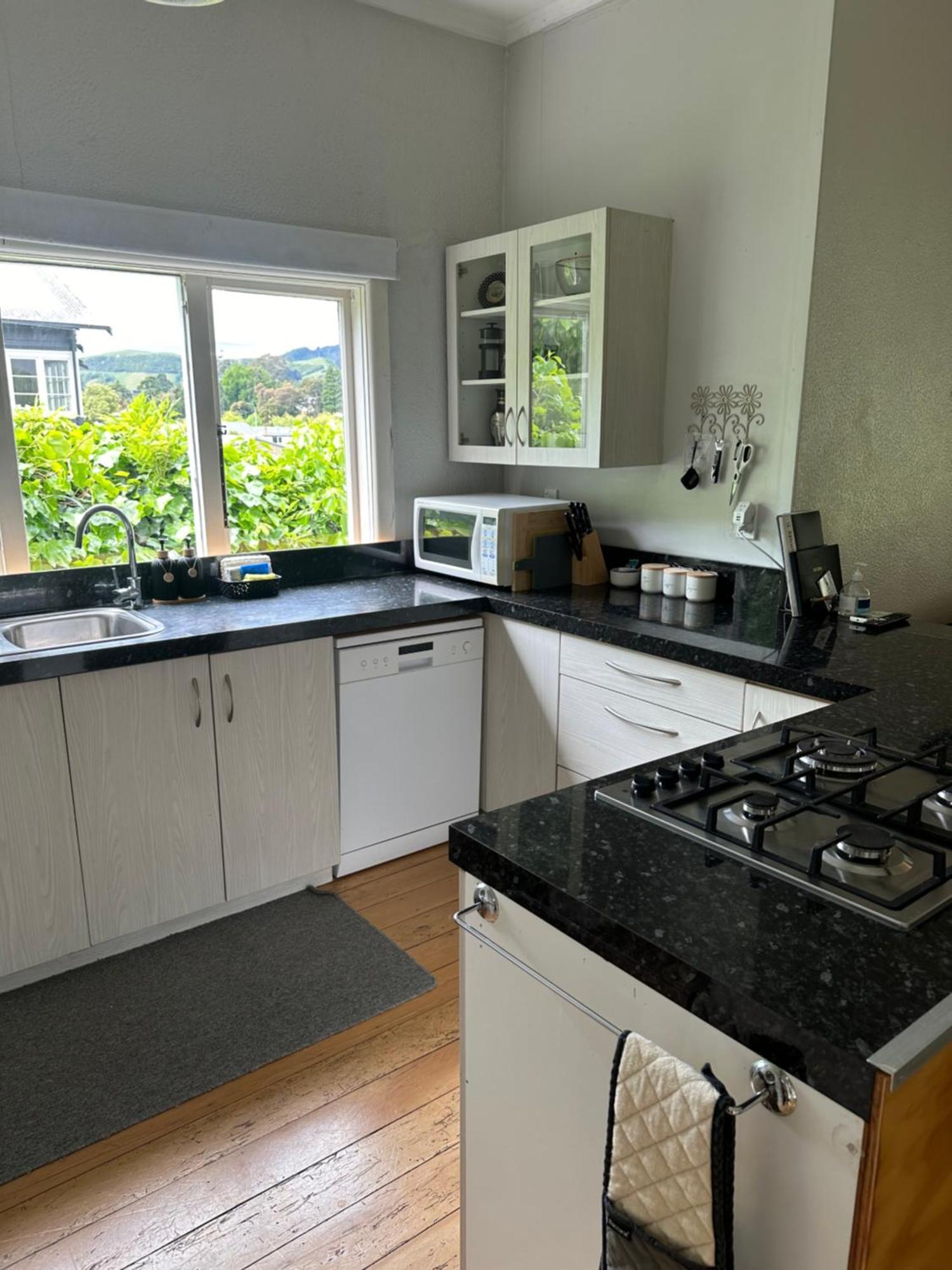 Renwick In The City Nelson, 10Min Walk To City Centre, Full Kitchen, Fast Fibre Wifi, Drive 13Min To Airport, 5Min To Hospital, Quiet Street, Dog Friendly Exterior foto