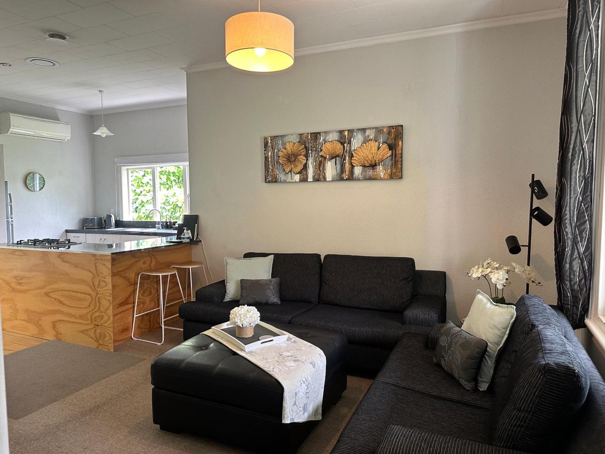 Renwick In The City Nelson, 10Min Walk To City Centre, Full Kitchen, Fast Fibre Wifi, Drive 13Min To Airport, 5Min To Hospital, Quiet Street, Dog Friendly Exterior foto