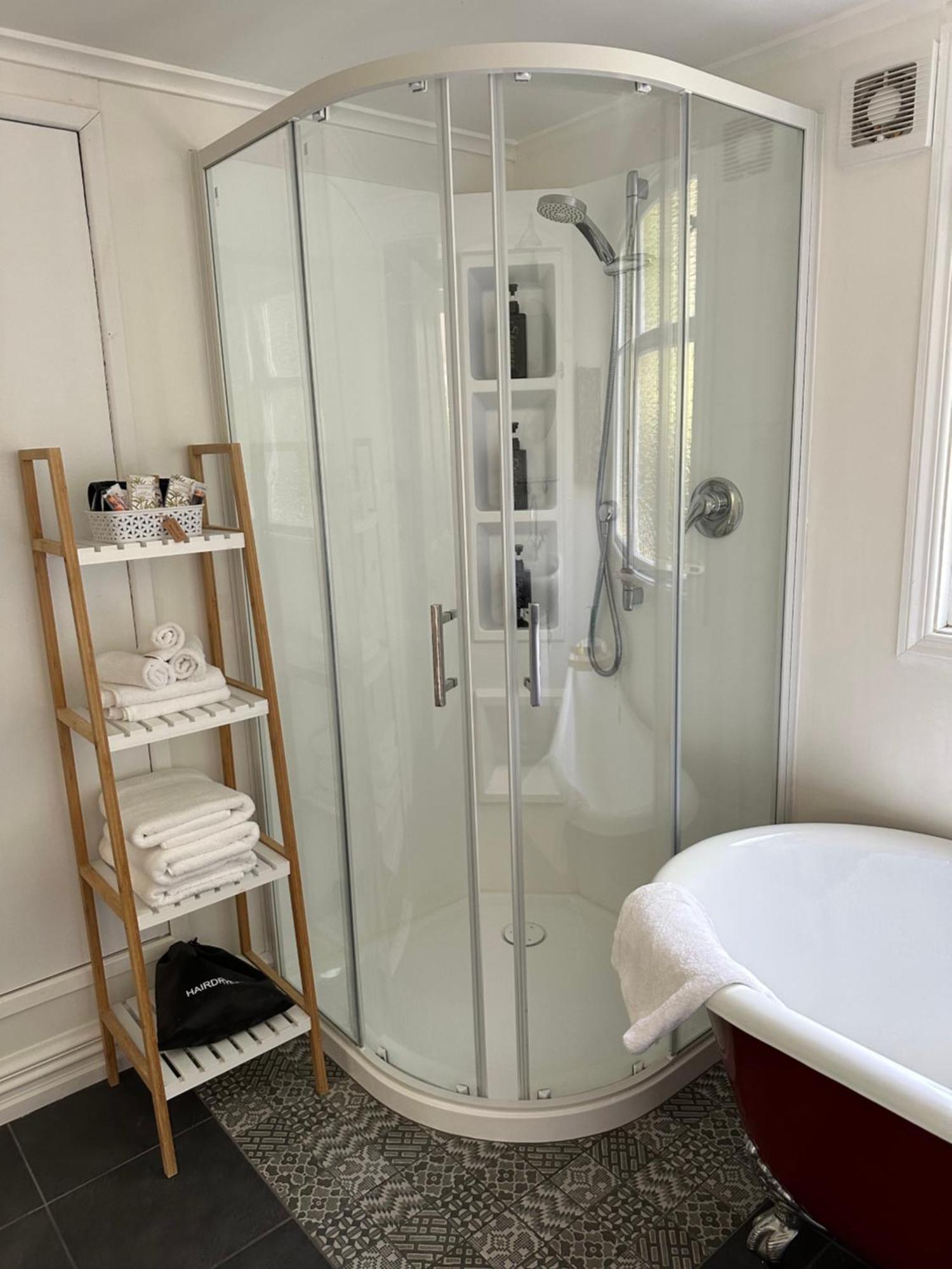 Renwick In The City Nelson, 10Min Walk To City Centre, Full Kitchen, Fast Fibre Wifi, Drive 13Min To Airport, 5Min To Hospital, Quiet Street, Dog Friendly Exterior foto